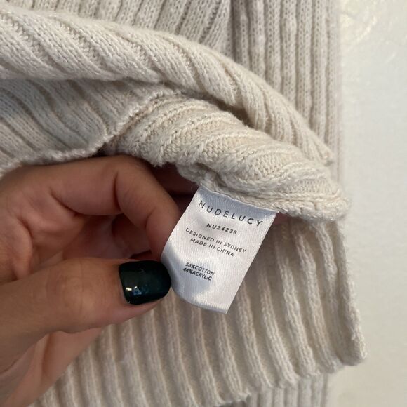 NUDE LUCY Jamie V Neck Knit Cotton Cropped Longsleeve Sweater, Milk- Small - Picture 4 of 6